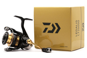 10435-100 - DAIWA KOŁOWROTEK 23 LEGALIS LT 1000D