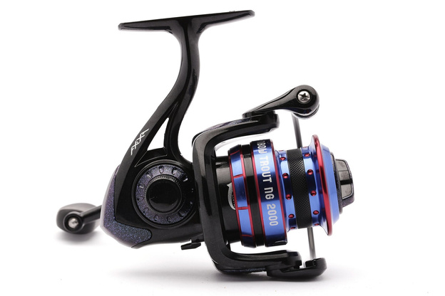 KOŁOWROTEK AXXA RAINBOW TROUT NG 2000