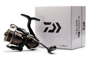 KOŁOWROTEK DAIWA 22 CALDIA MQ LT 2000S-H