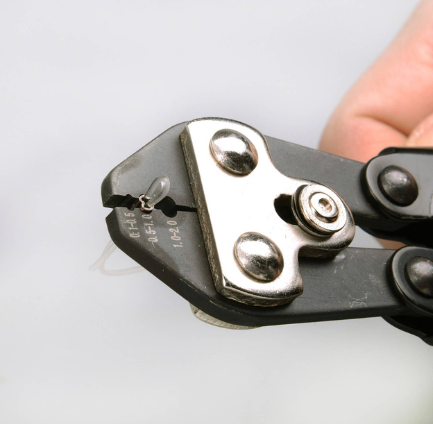 PODWÓJNE SZCZYPCE DO ZACISKANIA TULEJEK SPRO 21cm