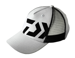 CZAPKA Z DASZKIEM DAIWA