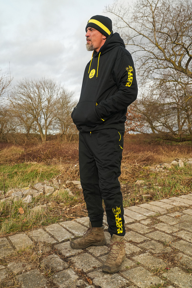 SPODNIE BLACK CAT BLACK JOGGERS