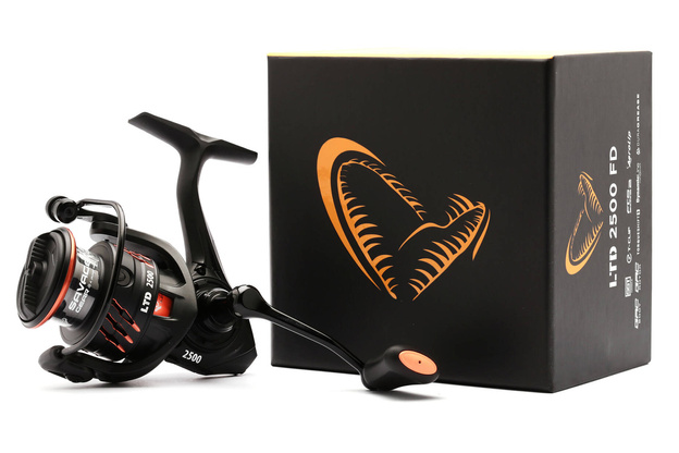 KOŁOWROTEK SAVAGE GEAR ORANGE LTD 3000