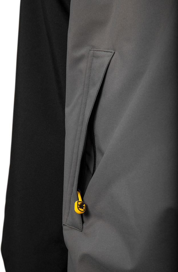 WODOODPORNA KURTKA WĘDKARSKA BLACK CAT SHIELD STORM JACKET