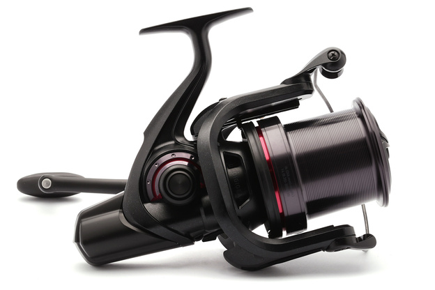 KOŁOWROTEK DAIWA 22 WHISKER 45 SCW QD OT