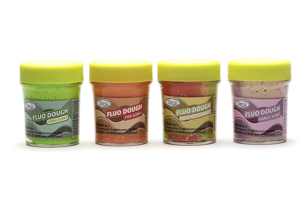 CIASTO/PASTA WĘDKARSKA YORK OCHOTKA MIX FLUO