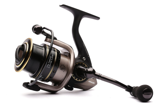 KOŁOWROTEK MS RANGE PRO FEEDER II 2500