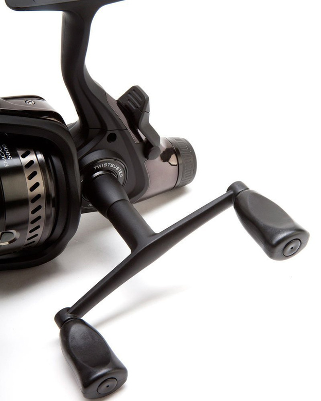 KOŁOWROTEK DAIWA EMCAST BR 4500A