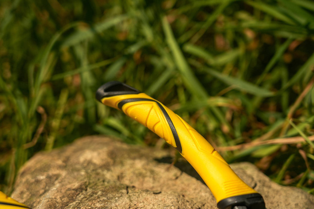 SZCZYPCE PISTOLETOWE DO WYHACZANIA BLACK CAT 28cm