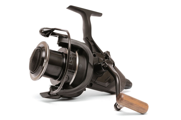 KOŁOWROTEK OKUMA LS-6K BAITFEEDER 6000