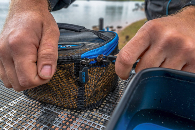 POJEMNIK PRESTON SUPERA X PELLET WETTER 18x18x9cm