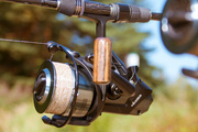 KOŁOWROTEK OKUMA AVENTA BAITFEEDER AB-5000