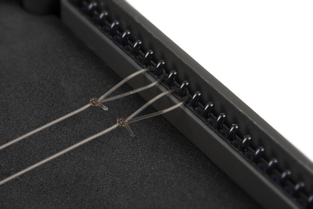 PIÓRNIK NA PRZYPONY FOX EDGES LARGE RIG BOX 35,5x13x3,5cm