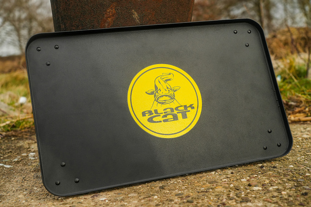 STOLIK BIWAKOWY BLACK CAT 49,5x30x18-25cm