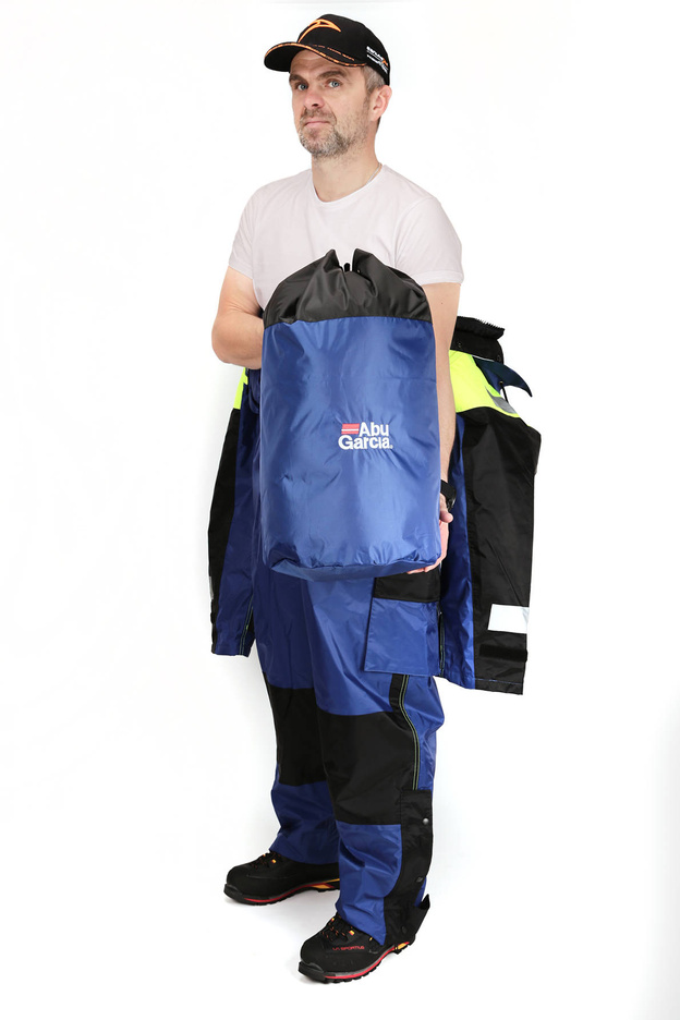 KOMBINEZON WYPORNOŚCIOWY ABU GARCIA 1-cz