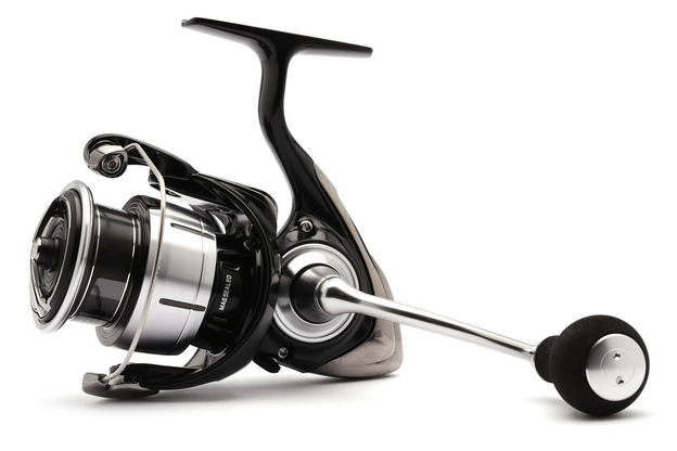 KOŁOWROTEK DAIWA 23 LEXA LT 3000-XH