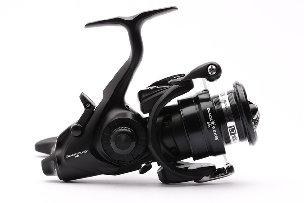 KOŁOWROTEK DAIWA BLACK WIDOW BR LT 2500