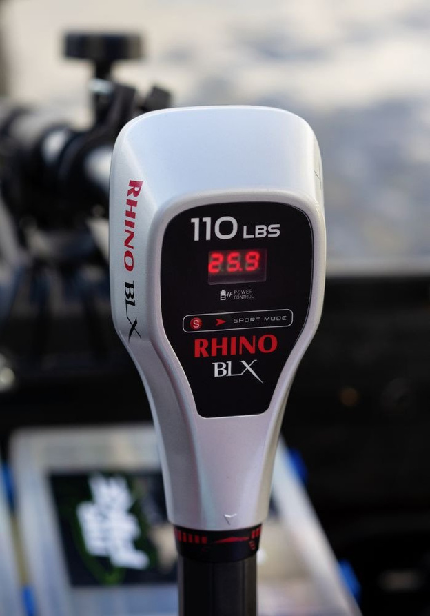 ELEKTRYCZNY ZABURTOWY RHINO BLX 110