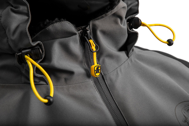 WODOODPORNA KURTKA WĘDKARSKA BLACK CAT SHIELD STORM JACKET