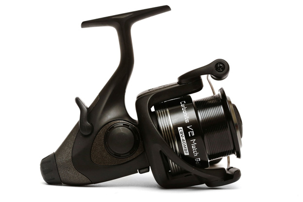 KOŁOWROTEK OKUMA CARBONITE V2 MATCH BAITFEEDER