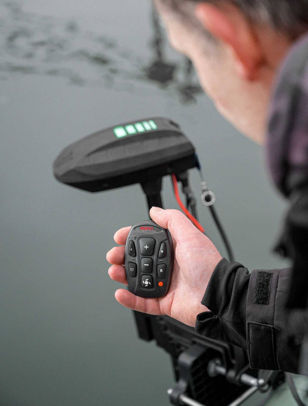 SILNIK ZABURTOWY RHINO CR30VF