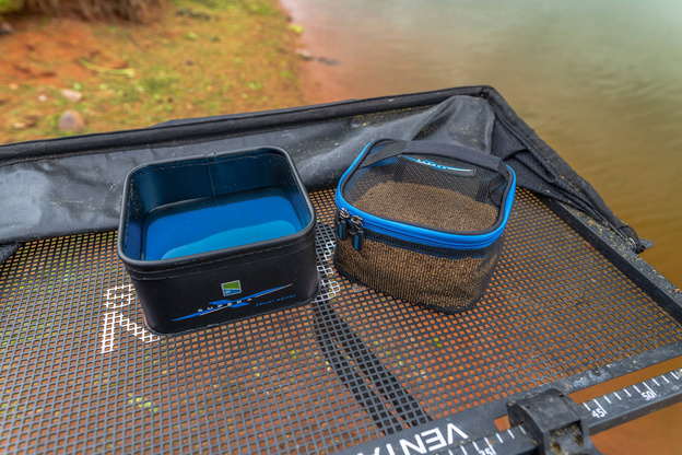 POJEMNIK PRESTON SUPERA X PELLET WETTER 18x18x9cm