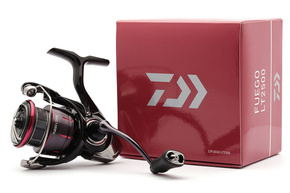 KOŁOWROTEK DAIWA 23 FUEGO LT 2500