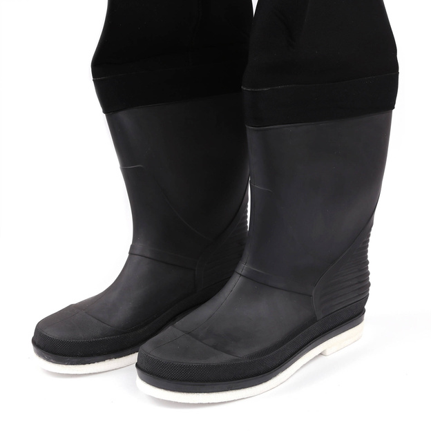 SPODNIOBUTY NEOPRENOWE ABU GARCIA Z FILCOWĄ PODESZWĄ 4mm